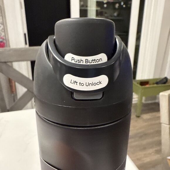 Owala FreeSip Insulated Stainless Steel Water Bottle Straw 24oz Very Very Dark - Picture 5 of 10